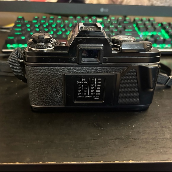 Minolta X-700 film camera (vintage) - Picture 2 of 8